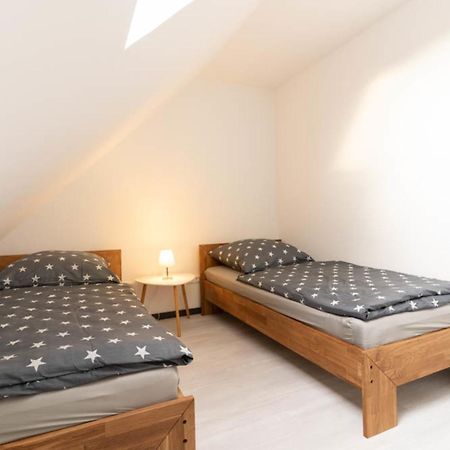 140 qm Ferienwohnung OstfrieslandNordsee für 1-6 Personen - Südbrookmerland Exterior foto